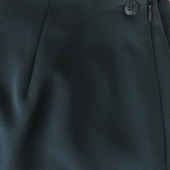 Jones New York classic forest green skirt for work - Picture 4 of 8
